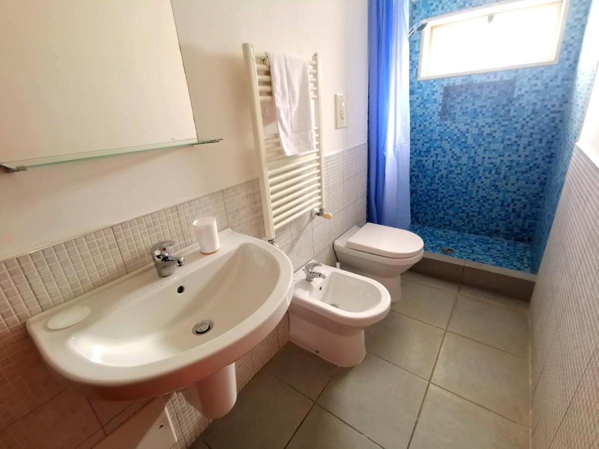 Terrazza Cavour Apartman Bari Kültér fotó